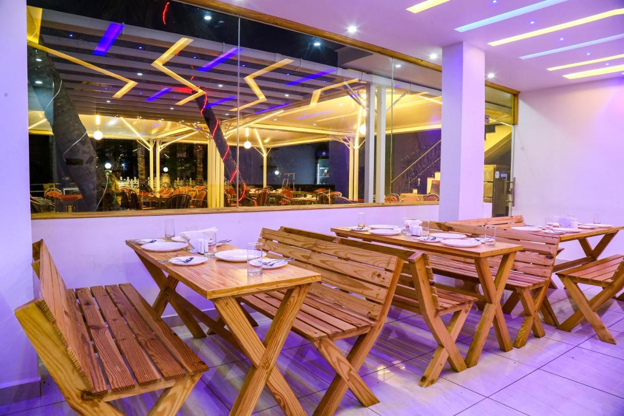 M Aples Jacks Place Hotel Cavelossim Exterior photo